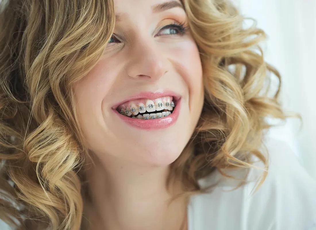 Invisalign vs Traditional Braces: Which Option is Right for You?